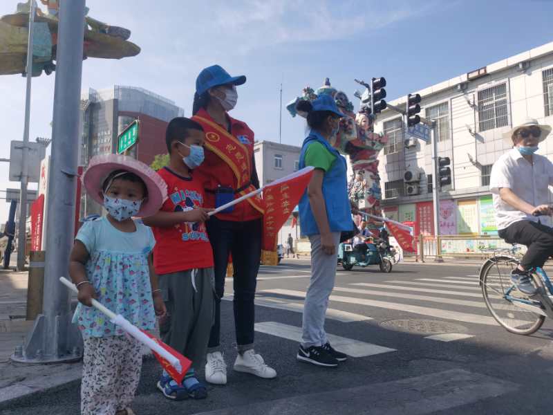 <strong>免费的俄罗斯女人操B性生活大战</strong>